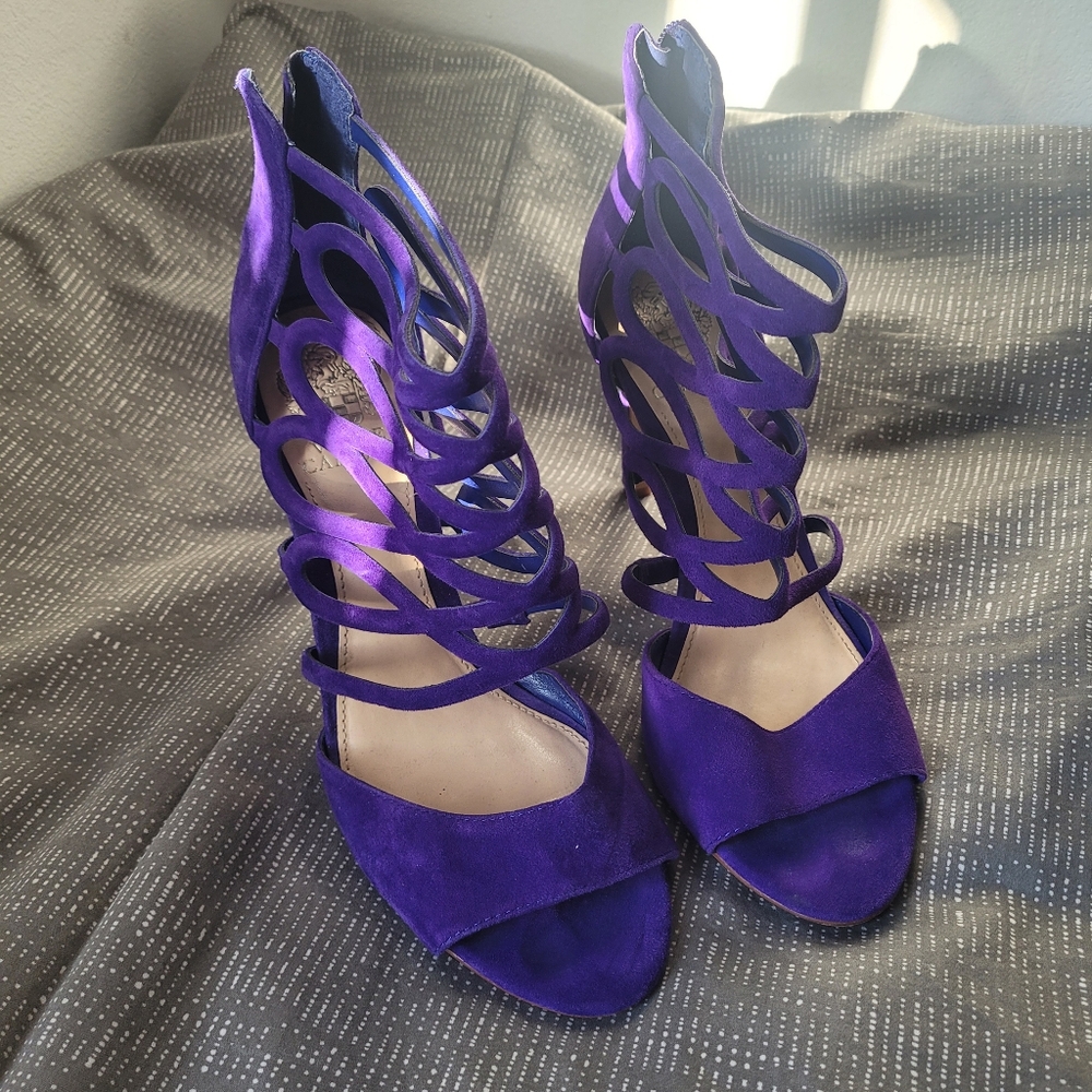 Vince Camuto Iris suede heels